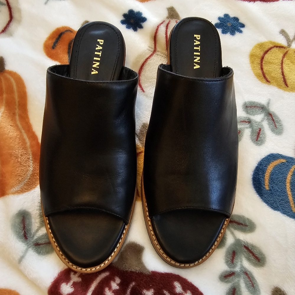 Portland Leather Classic Black Open Toe Mules Size 8